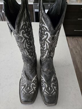 JB Dillon Reserve Embroidered Western Boots in Metallic Silver
